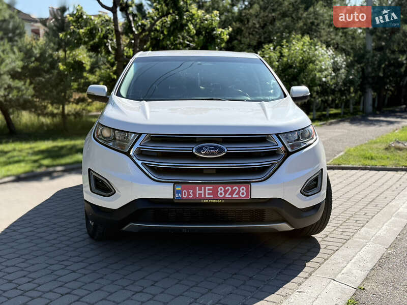 Внедорожник / Кроссовер Ford Edge 2017 в 