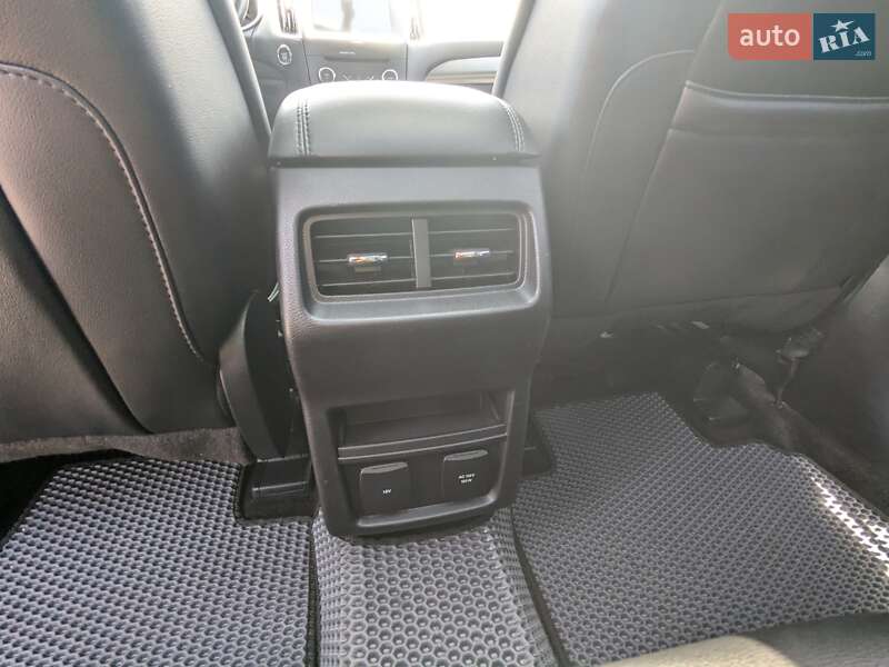 Внедорожник / Кроссовер Ford Edge 2016 в Ивано-Франковске