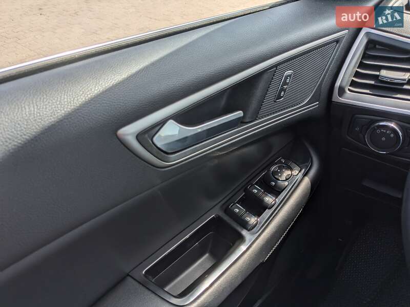 Позашляховик / Кросовер Ford Edge 2016 в Івано-Франківську