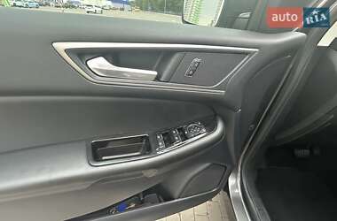 Внедорожник / Кроссовер Ford Edge 2020 в 