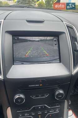 Внедорожник / Кроссовер Ford Edge 2015 в 