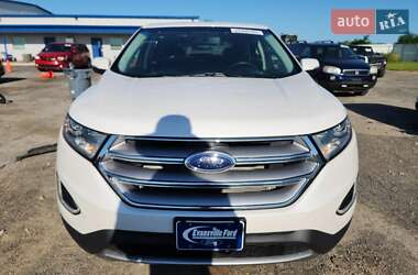 Внедорожник / Кроссовер Ford Edge 2016 в 