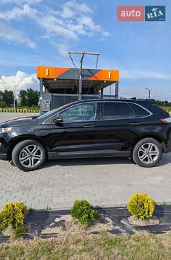 Позашляховик / Кросовер Ford Edge 2017 в 