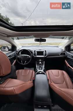Позашляховик / Кросовер Ford Edge 2018 в 