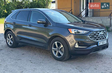 Позашляховик / Кросовер Ford Edge 2019 в 