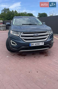 Внедорожник / Кроссовер Ford Edge 2016 в 