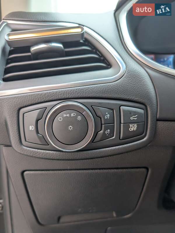 Позашляховик / Кросовер Ford Edge 2018 в Києві