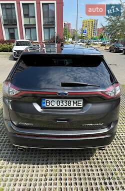 Позашляховик / Кросовер Ford Edge 2018 в 