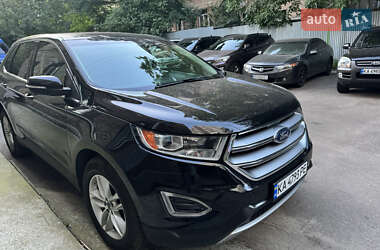 Позашляховик / Кросовер Ford Edge 2016 в 
