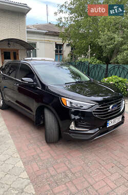 Позашляховик / Кросовер Ford Edge 2021 в 