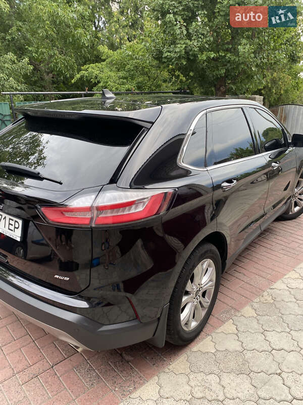 Позашляховик / Кросовер Ford Edge 2021 в Умані