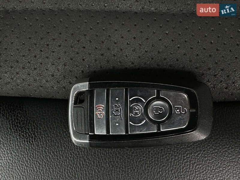 Внедорожник / Кроссовер Ford Edge 2021 в Ивано-Франковске