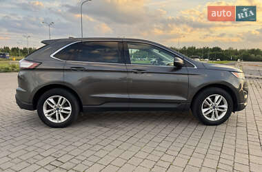 Позашляховик / Кросовер Ford Edge 2015 в 