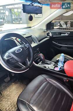 Внедорожник / Кроссовер Ford Edge 2017 в 