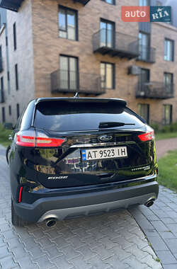 Внедорожник / Кроссовер Ford Edge 2020 в 