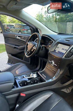 Внедорожник / Кроссовер Ford Edge 2020 в 
