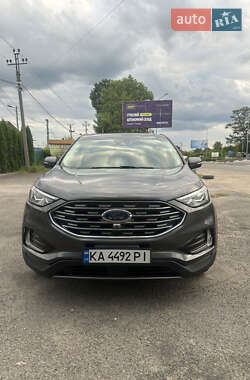 Внедорожник / Кроссовер Ford Edge 2019 в 