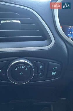 Внедорожник / Кроссовер Ford Edge 2021 в 