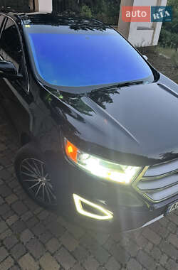 Внедорожник / Кроссовер Ford Edge 2016 в 