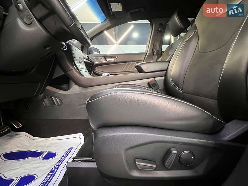 Внедорожник / Кроссовер Ford Edge 2020 в Киеве