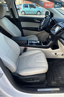 Внедорожник / Кроссовер Ford Edge 2020 в 