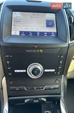 Внедорожник / Кроссовер Ford Edge 2020 в 
