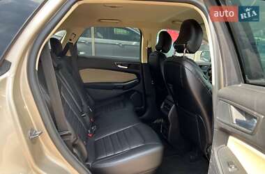 Внедорожник / Кроссовер Ford Edge 2018 в 