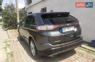 Внедорожник / Кроссовер Ford Edge 2015 в 