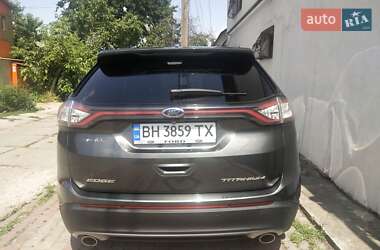 Внедорожник / Кроссовер Ford Edge 2015 в 