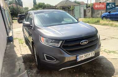 Внедорожник / Кроссовер Ford Edge 2015 в 