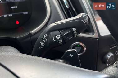 Внедорожник / Кроссовер Ford Edge 2018 в 
