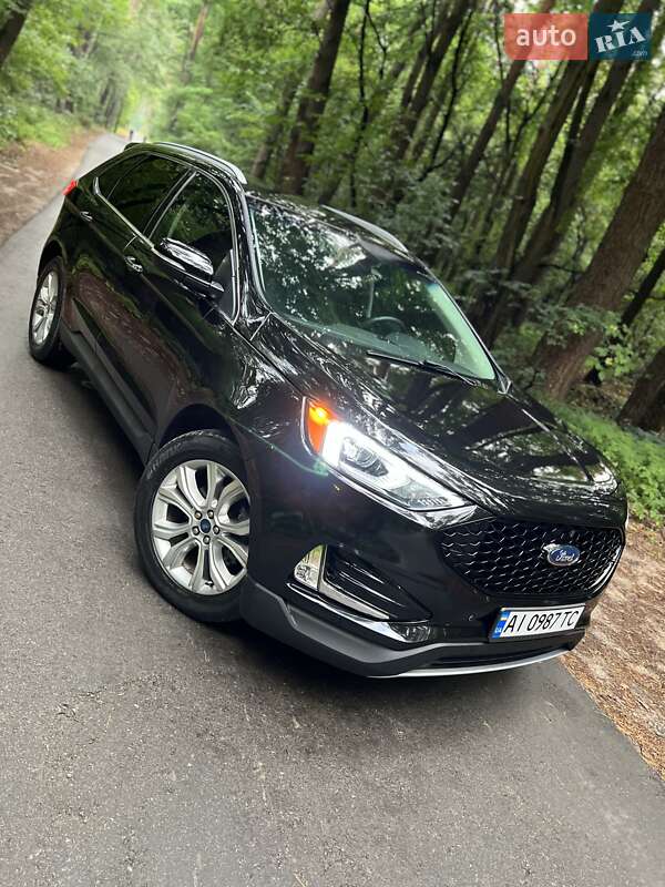 Внедорожник / Кроссовер Ford Edge 2019 в 