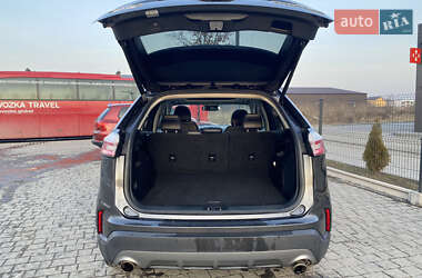 Внедорожник / Кроссовер Ford Edge 2019 в 