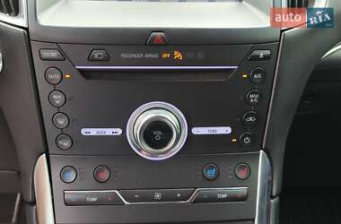 Внедорожник / Кроссовер Ford Edge 2019 в 