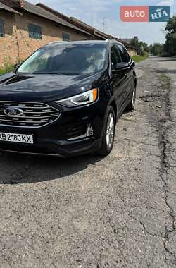 Внедорожник / Кроссовер Ford Edge 2019 в 
