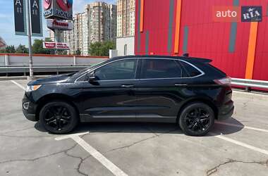 Внедорожник / Кроссовер Ford Edge 2018 в 