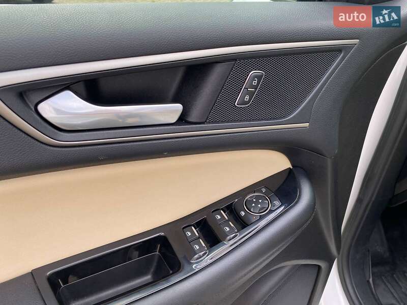 Внедорожник / Кроссовер Ford Edge 2016 в Львове