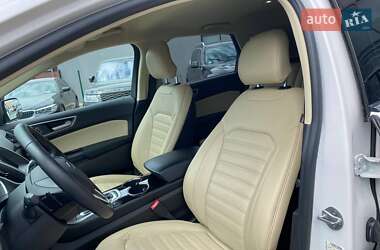 Внедорожник / Кроссовер Ford Edge 2016 в 