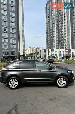 Внедорожник / Кроссовер Ford Edge 2018 в 
