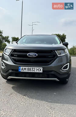 Внедорожник / Кроссовер Ford Edge 2018 в 