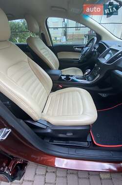 Внедорожник / Кроссовер Ford Edge 2016 в 