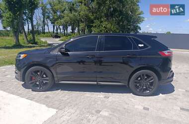 Внедорожник / Кроссовер Ford Edge 2018 в 