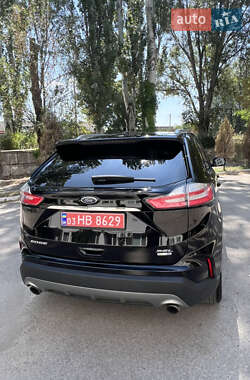 Внедорожник / Кроссовер Ford Edge 2020 в 