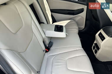Внедорожник / Кроссовер Ford Edge 2017 в 