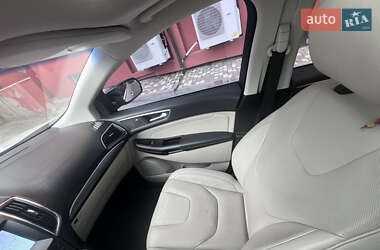 Позашляховик / Кросовер Ford Edge 2017 в 