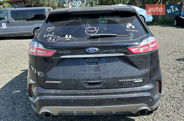Внедорожник / Кроссовер Ford Edge 2019 в 