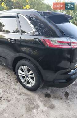 Внедорожник / Кроссовер Ford Edge 2020 в 