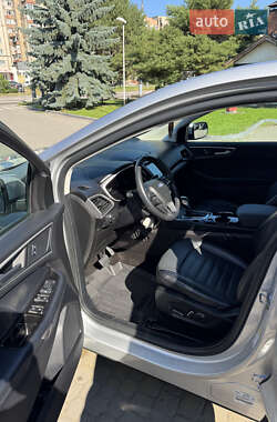 Внедорожник / Кроссовер Ford Edge 2018 в 