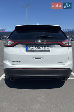 Внедорожник / Кроссовер Ford Edge 2015 в 