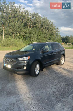 Внедорожник / Кроссовер Ford Edge 2018 в 